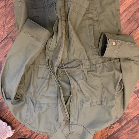 Hunter green jacket - Picture 2 of 4